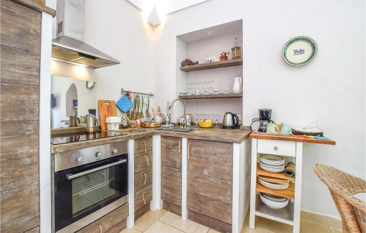 Cozy Apartment In Масса-Лубренсе Экстерьер фото