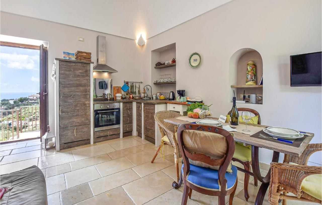 Cozy Apartment In Масса-Лубренсе Экстерьер фото